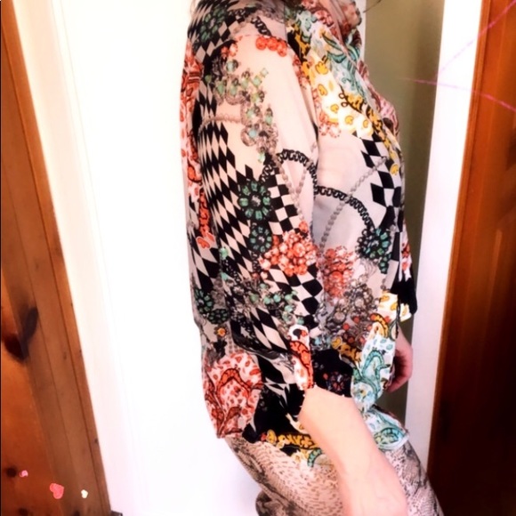 Translucent Colorful Blouse - Picture 2 of 8